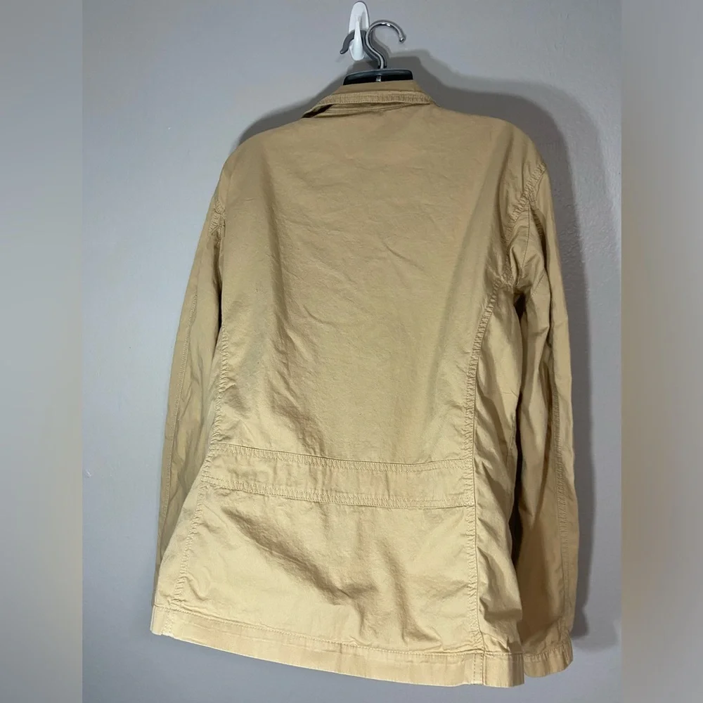 Banana Republic Light weight Cotton Jacket. Camel. Size large.